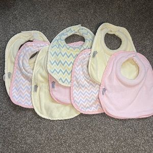 Set of 8 Tommee Tippee Bibs